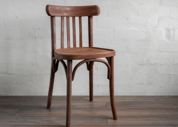 Cómo pintar una silla de madera